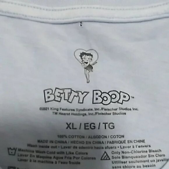 Betty Boop Pastel Blue Crop Top - Picture 4 of 4